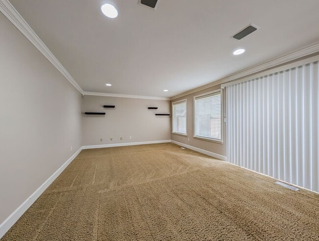 Building Photo - Modern and Elegant 3 Bed 2.5 Bath Home Featuring Luxury Finishes & 3-Car Garage!
