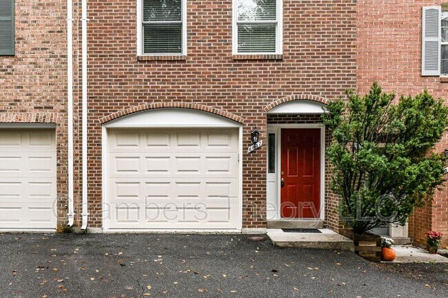 Building Photo - 6857 Washington Blvd