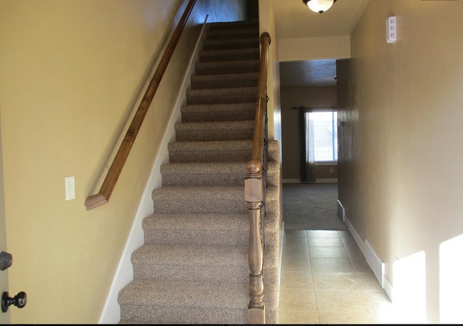 Building Photo - 193 N 350 W St