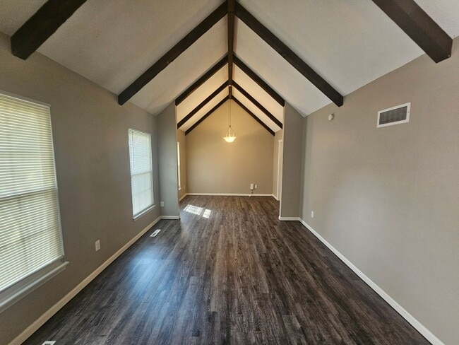 Building Photo - 10013 N Harrison Dr