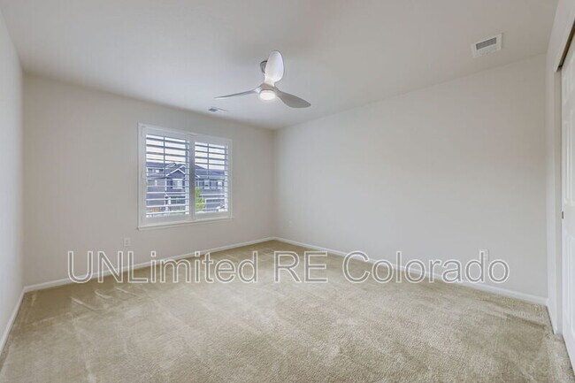 Building Photo - 6782 Petunia Pl