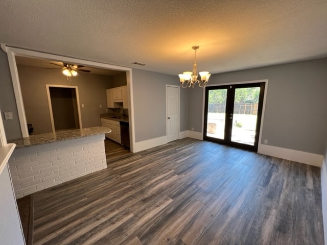 Building Photo - 612 Pecan St