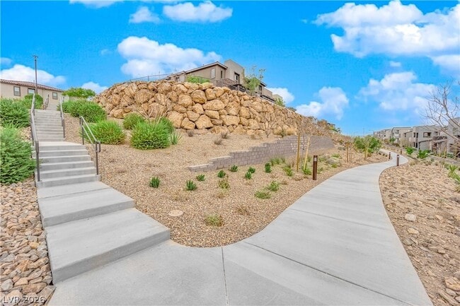 Building Photo - 11665 Redwood Mountain Ave