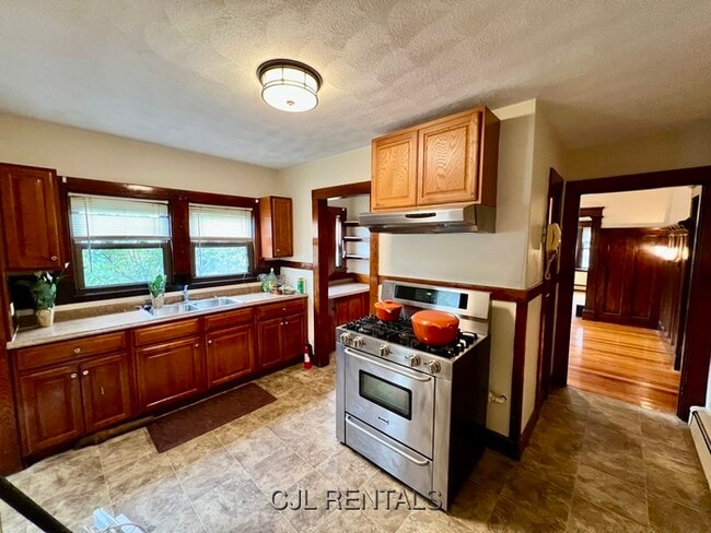 Building Photo - 40 Copley St