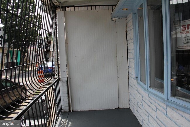 Building Photo - 3450 Tampa St