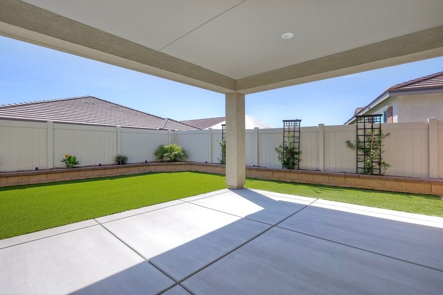 Building Photo - 29587 Fortitude Dr