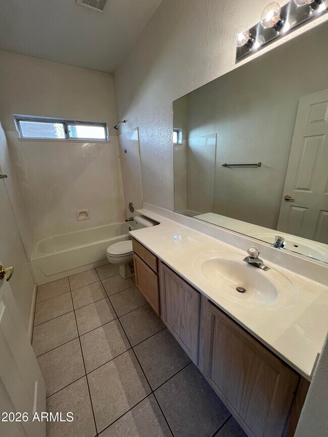 Building Photo - 1857 E McNair Dr