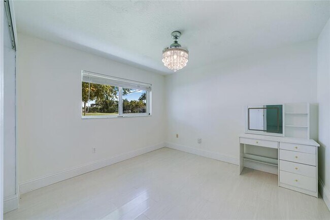 Building Photo - 16200 SW 286th St
