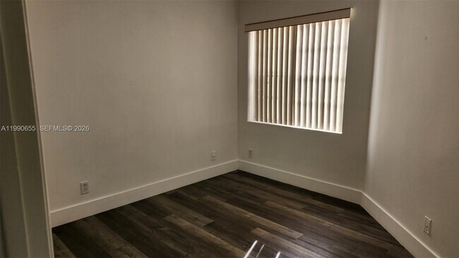 Building Photo - 1365 Springside Dr