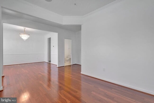 Building Photo - 8008 Hubble Dr