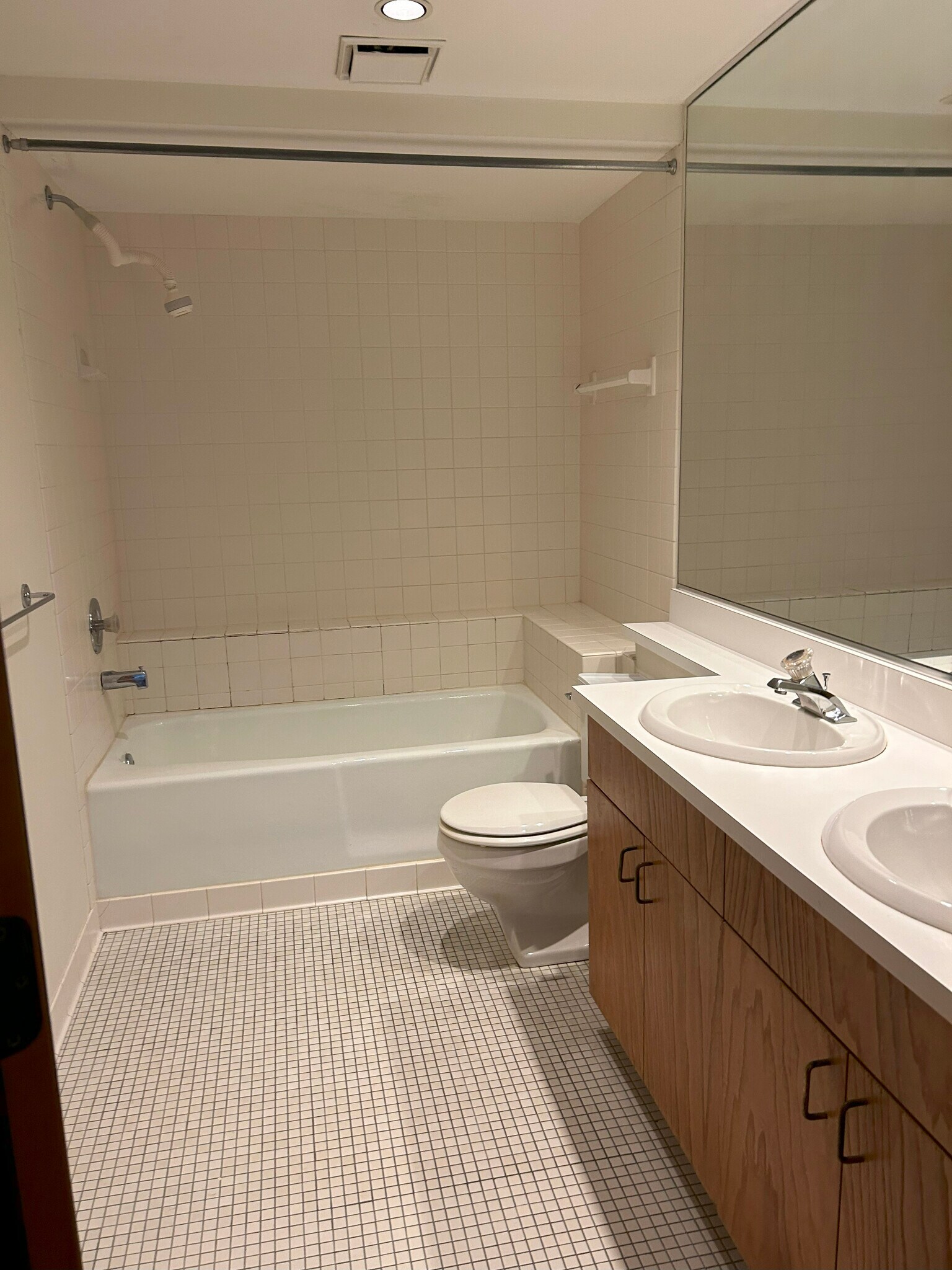 Bathroom - 289 5th St E