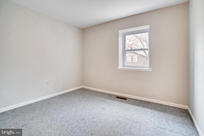 Building Photo - 3783 Persimmon Cir