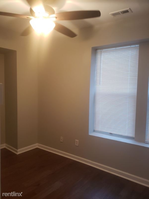 Building Photo - 5762 Theodosia Ave