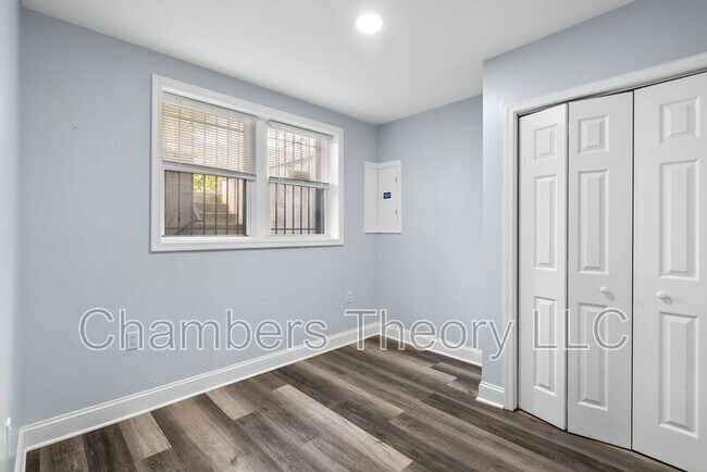 Building Photo - 1641 4th St NW