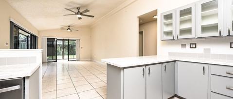 Building Photo - 4 Baywood Dr