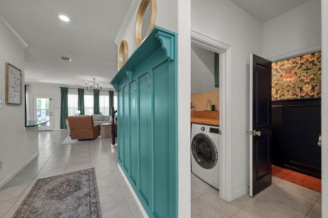 Building Photo - 508 Loft Ct