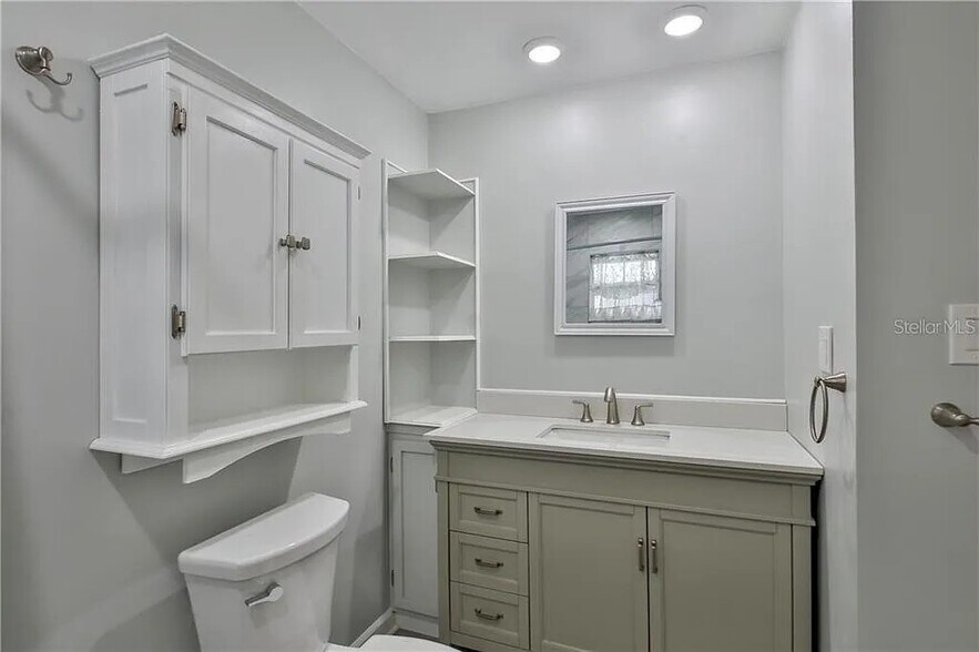 Building Photo - 305 47th Avenue Dr W