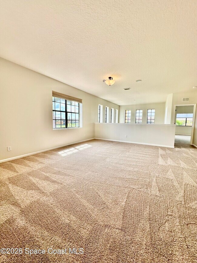 Building Photo - 1310 Lara Cir