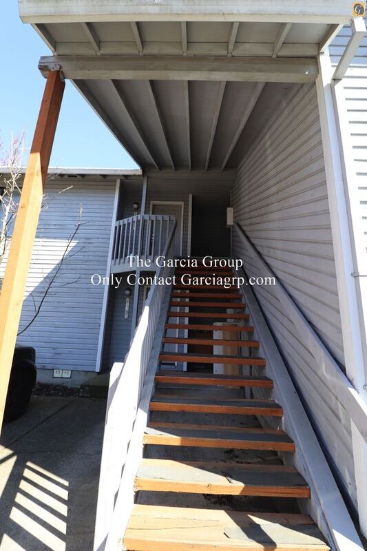 Building Photo - 10634 SW 49th Ave