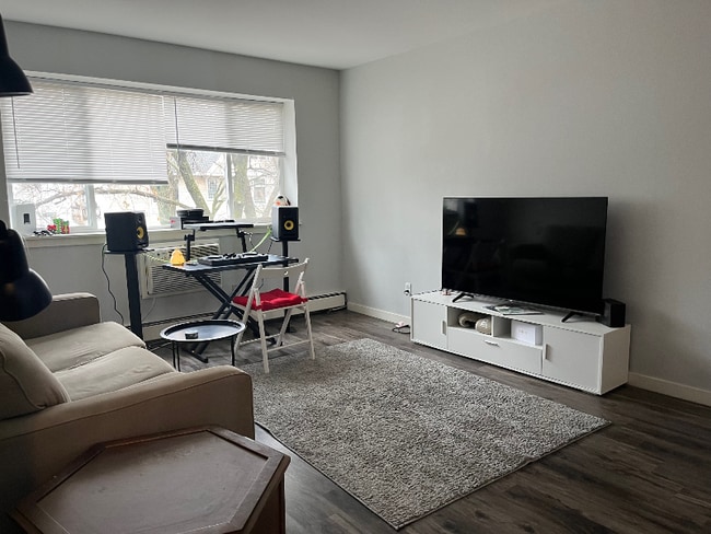 Building Photo - 2545 N Cramer St