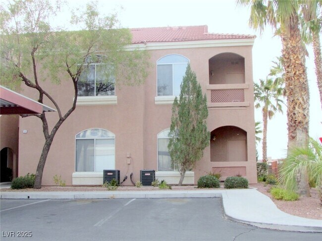 Building Photo - 700 Carnegie St
