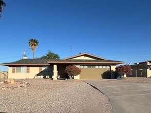 Building Photo - 3 Bedroom - 2 Bath Home
