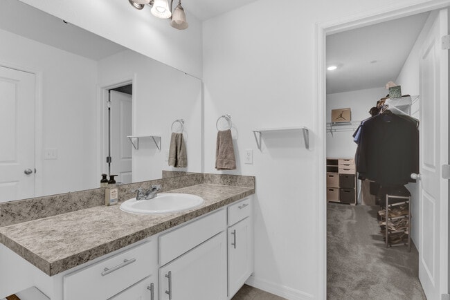 Building Photo - 3039 Springwell Lp