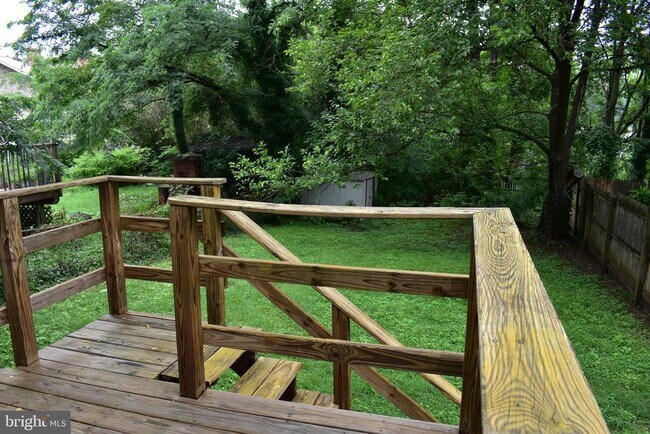 Building Photo - 9062 Washington St