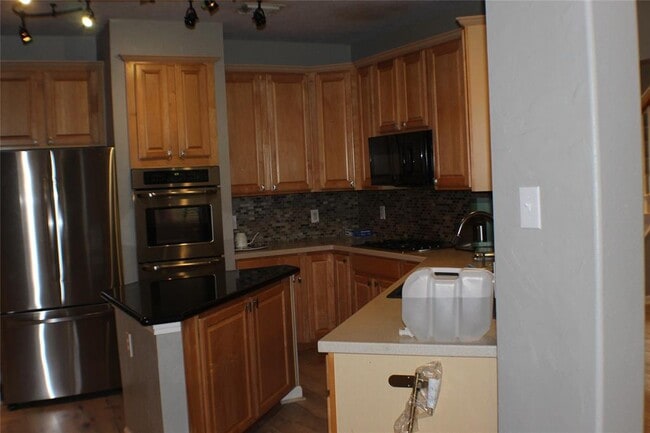 Building Photo - 1718 Heddon Falls Dr