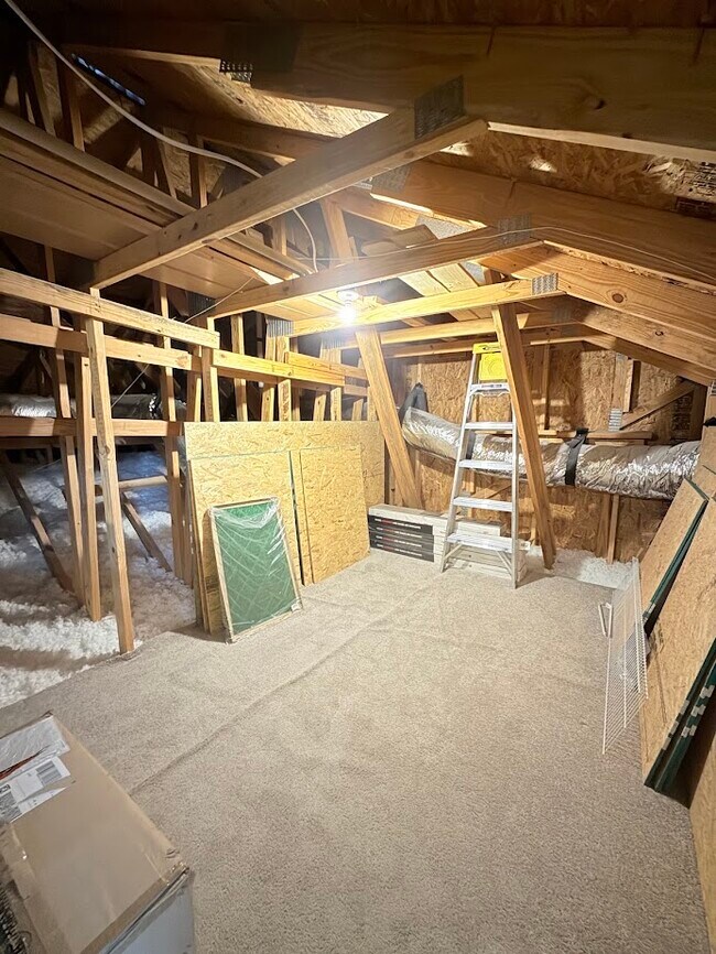 Building Photo - 140 Machrie Loop