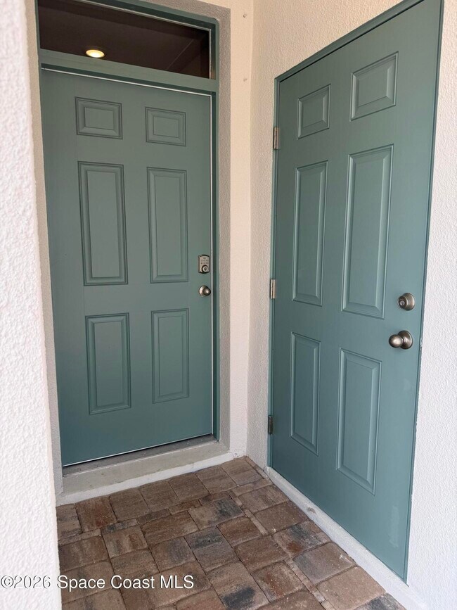 Building Photo - 1434 Garabaldi Cir SE