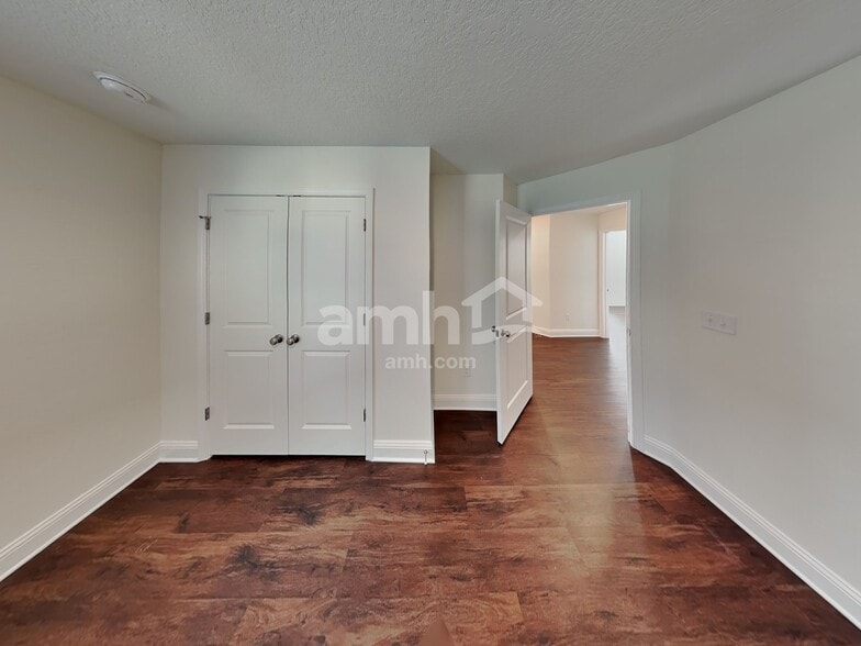 Building Photo - 16536 Cheyanne Ct