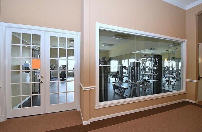 Building Photo - 7575 Kirby Dr