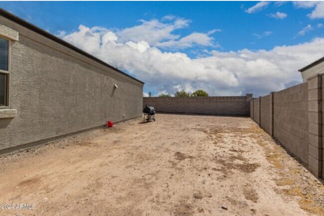 Building Photo - 3331 N 299th Dr