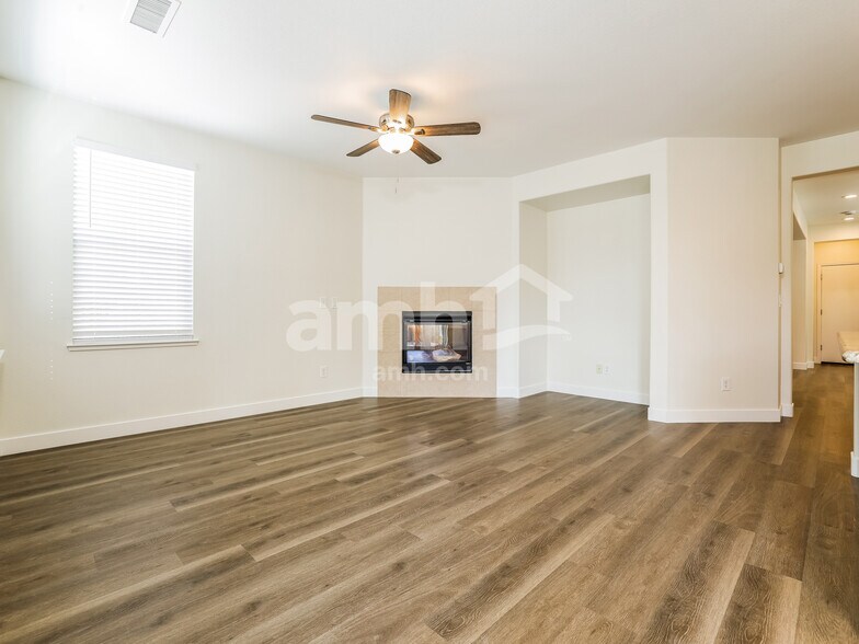 Building Photo - 7065 Sacred Cir