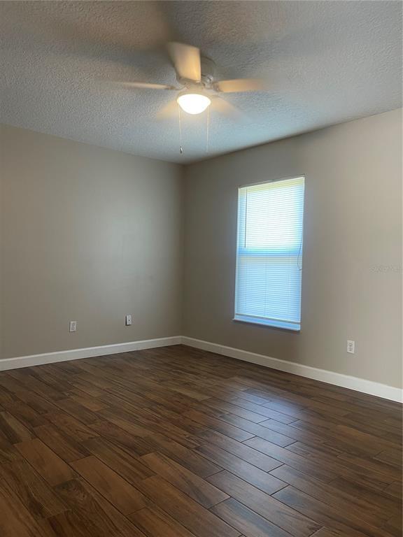 Building Photo - 18 Starling Dr