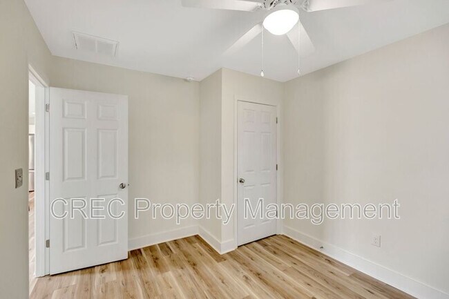 Building Photo - 6961 Raymond Ave