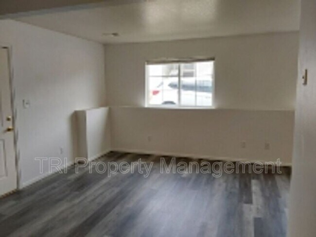 Building Photo - 3606 17th Ave
