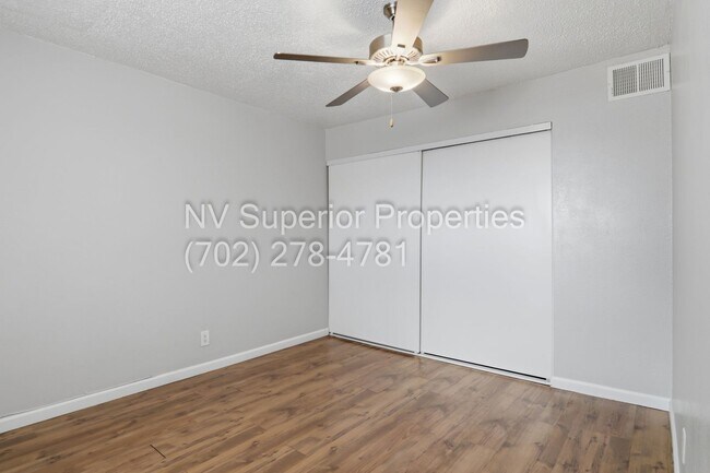 Building Photo - 2274 E Desert Inn Rd