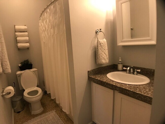 Building Photo - Charming remodeled Bungalow - 2 Bedrooms 1 Bath, 1,104 Sq. Ft.