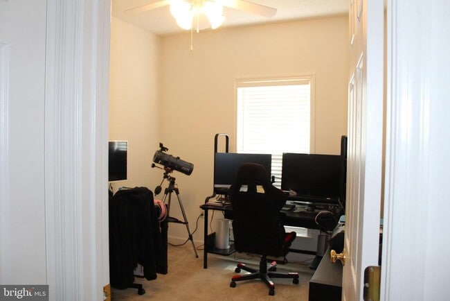 Building Photo - 211 Dogwood Ave