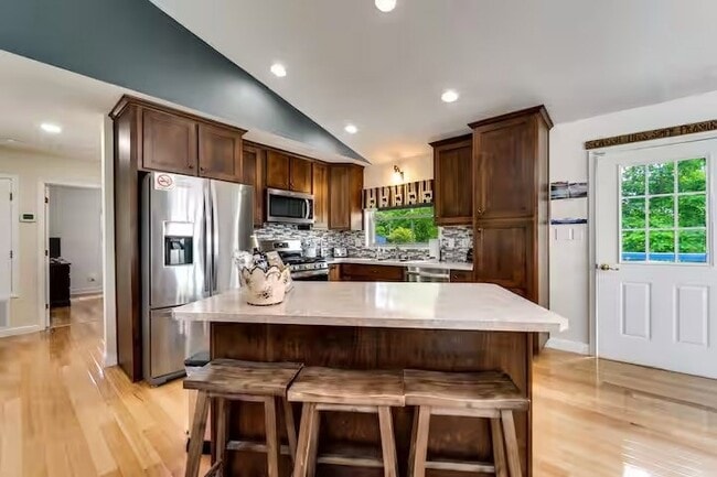 Building Photo - 608 Flowers Gap Rd