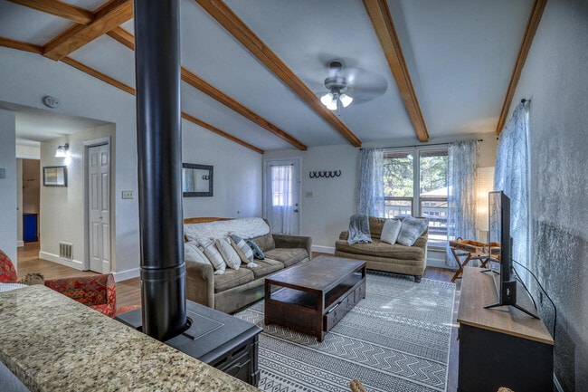 Building Photo - 26 N Debonaire Ct