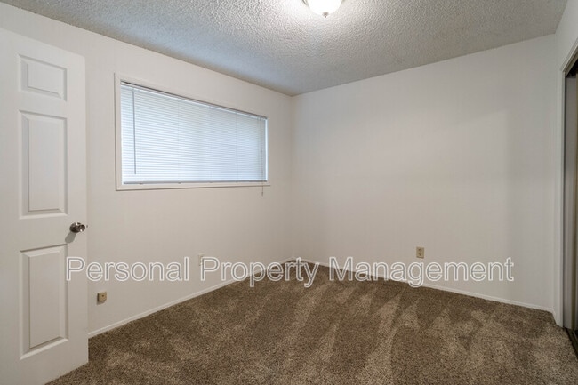 Building Photo - 7310 NE 16th Ave