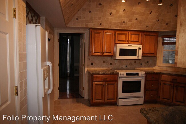 Building Photo - 4 br, 4 bath House - 10016 Bluff Drive