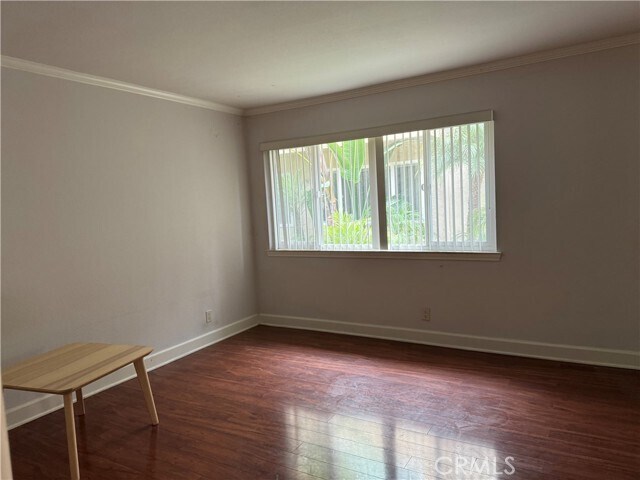 Building Photo - 8515 Villa La Jolla Dr