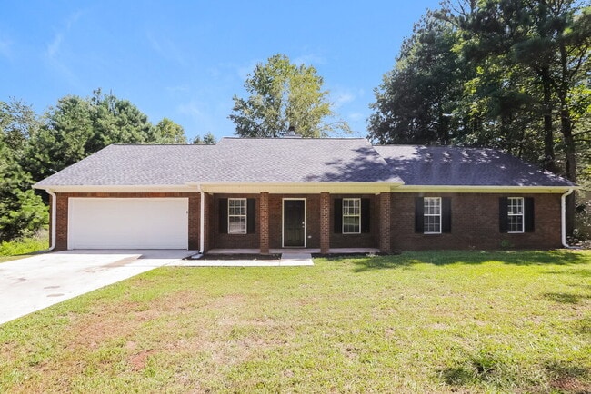 Building Photo - 2994 Raintree Dr SE