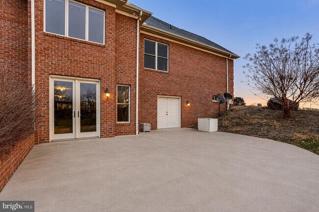 Building Photo - 4410 Tuscarora Rd