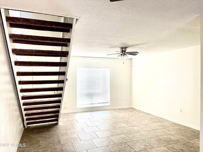 Building Photo - 3222 E Harvard St