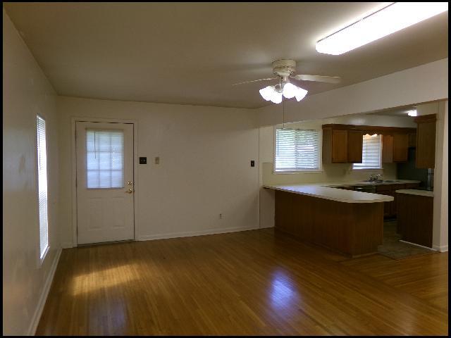 Building Photo - 11423 Birchwood Dr